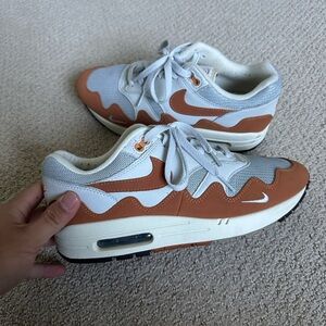 Nike Air Max 1 Patta Sneakers in White and Orange